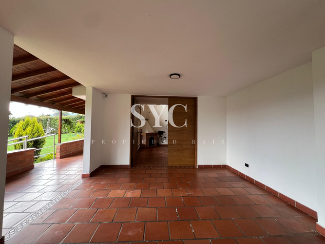 Casa de 6 alcobas en venta en Campo Alegre, El Carmen de Viboral, 1400 m² · foto 4 de 24