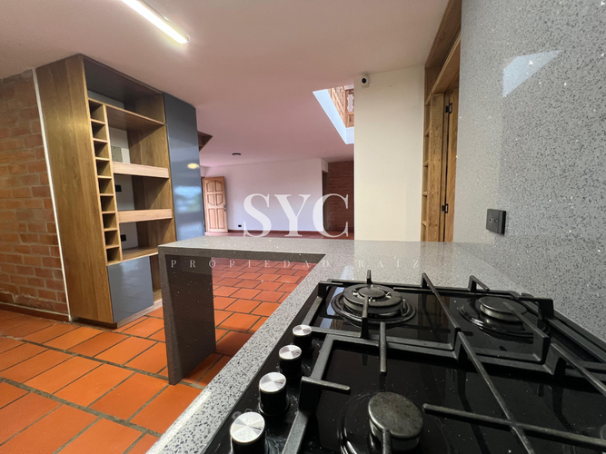 Casa de 6 alcobas en venta en Campo Alegre, El Carmen de Viboral, 1400 m² · foto 6 de 24