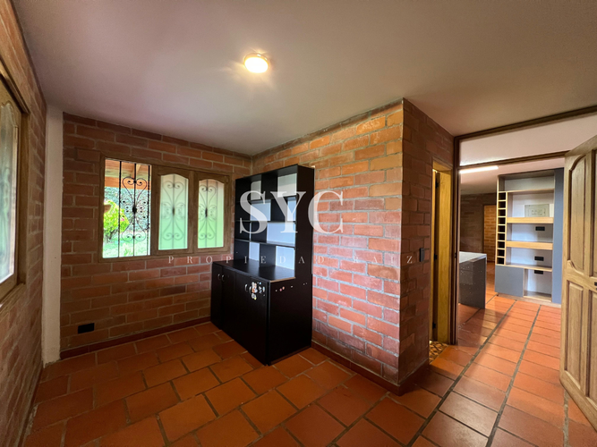 Casa de 6 alcobas en venta en Campo Alegre, El Carmen de Viboral, 1400 m² · foto 12 de 24