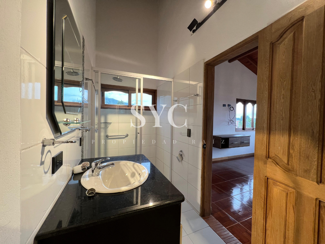 Casa de 6 alcobas en venta en Campo Alegre, El Carmen de Viboral, 1400 m² · foto 15 de 24