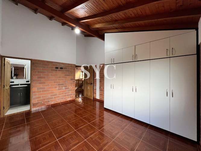 Casa de 6 alcobas en venta en Campo Alegre, El Carmen de Viboral, 1400 m² · foto 18 de 24
