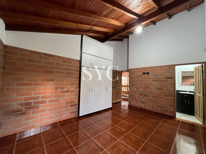 Casa de 6 alcobas en venta en Campo Alegre, El Carmen de Viboral, 1400 m² · foto 21 de 24