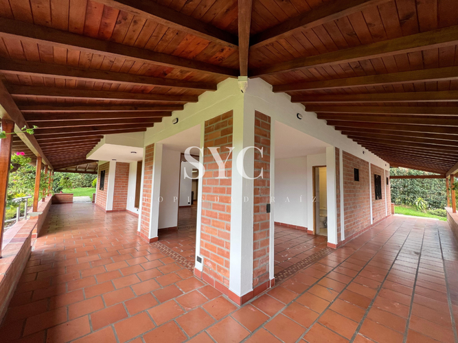 Casa de 6 alcobas en venta en Campo Alegre, El Carmen de Viboral, 1400 m² · foto 23 de 24