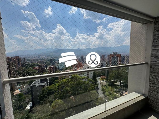 Apartamento de 2 alcobas en venta en Boston, Medellín, 94 m² · foto 10 de 20