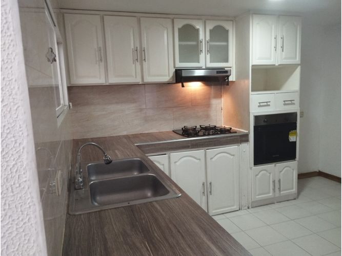 Casa de 3 alcobas en venta en Cota, 197 m² · foto 12 de 24