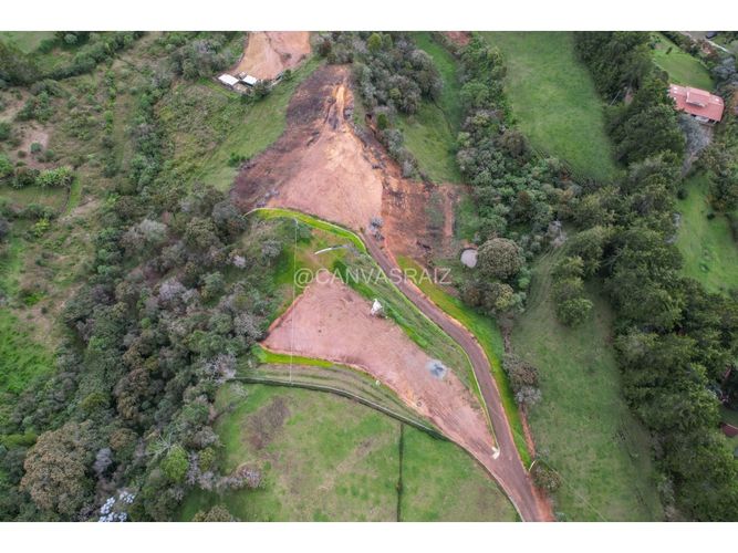 Lote en venta en La Mosquita, Guarne, 4840 m² · foto 4 de 16
