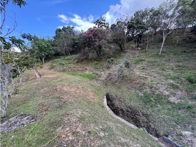 Lote en venta en El Carmen De Viboral, El Carmen de Viboral, 3519 m² · foto 9 de 10