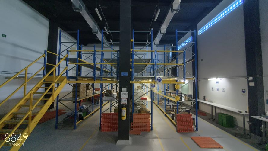 Bodega en venta en El Poblado, Barranquilla, 1076 m² · foto 2 de 24