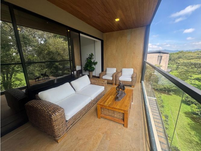 Apartamento de 2 alcobas en venta en Llano Grande, Rionegro, 137 m² · foto 11 de 20