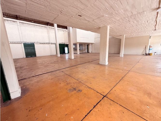 Bodega en arriendo en Armenia, Armenia, 700 m² · foto 5 de 11