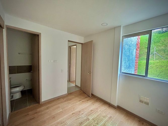 Apartamento de 2 alcobas en venta en Cuchillas De San Jose, Rionegro, 54 m² · foto 22 de 24