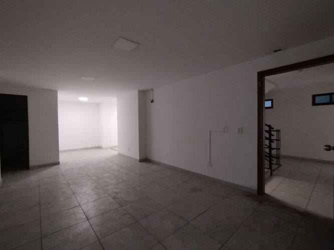 Oficina en arriendo en San Nicolas, Cali, 70 m² · foto 5 de 12