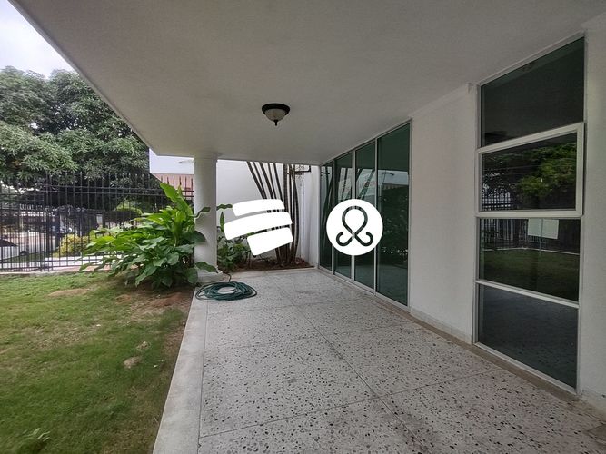 Casa de 4 alcobas en venta en Altos De Riomar, Barranquilla, 511 m² · foto 2 de 19