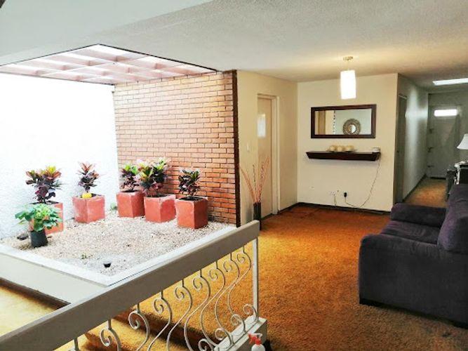 Casa de 5 alcobas en venta en Las Villas, Bogotá, 386 m² · foto 3 de 18