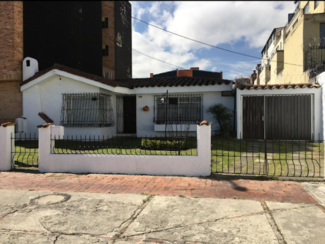 Casa de 5 alcobas en venta en Las Villas, Bogotá, 386 m² · foto 12 de 18