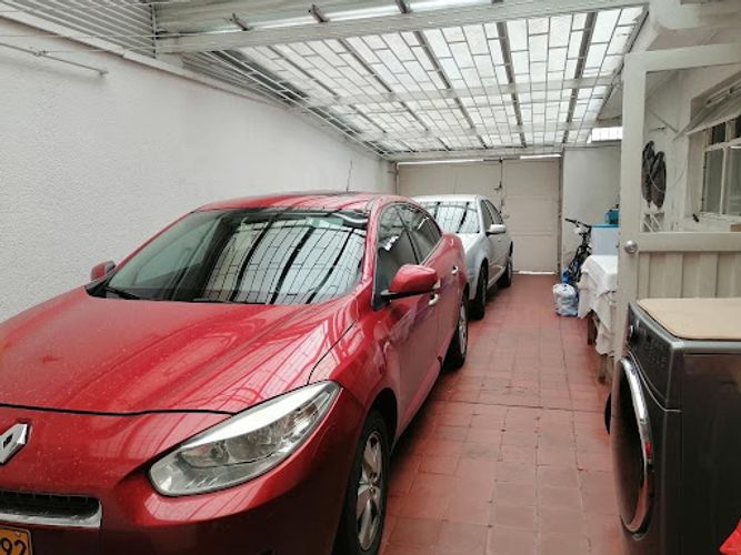 Casa de 5 alcobas en venta en Las Villas, Bogotá, 386 m² · foto 16 de 18