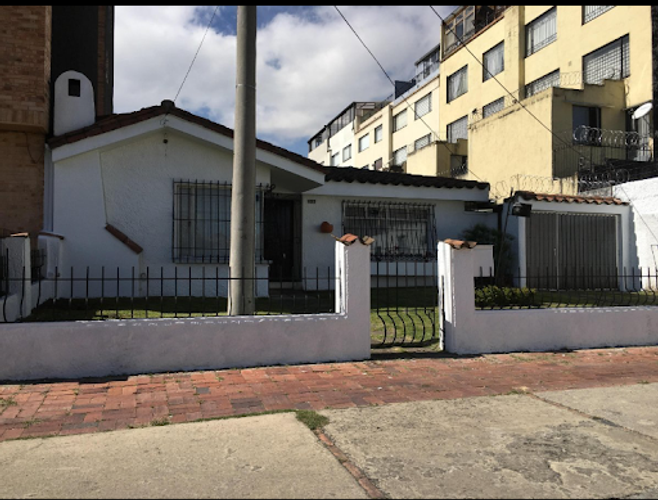 Casa de 5 alcobas en venta en Las Villas, Bogotá, 386 m² · foto 17 de 18