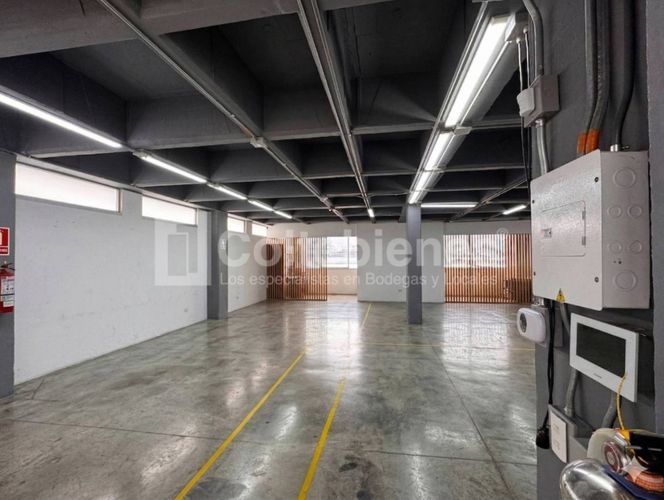 Oficina en arriendo en Suramérica, Itagüí, 200 m² · foto 3 de 12