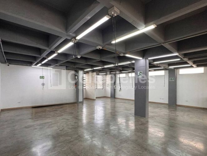 Oficina en arriendo en Suramérica, Itagüí, 200 m² · foto 5 de 12