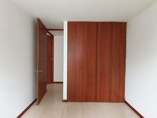 Apartamento de 2 alcobas en arriendo en Patio Bonito, Medellín, 55 m² · foto 11 de 19
