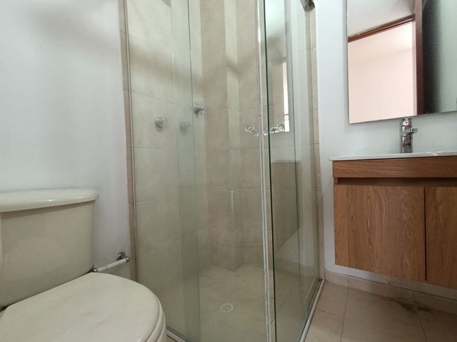 Apartamento de 2 alcobas en arriendo en Patio Bonito, Medellín, 55 m² · foto 13 de 19