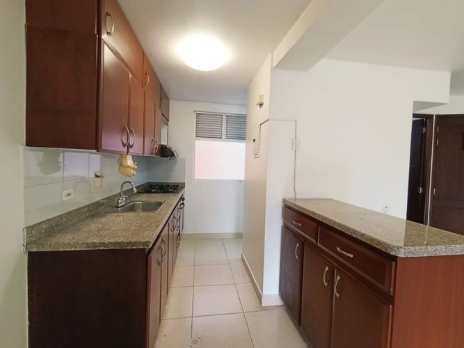 Apartamento de 3 alcobas en arriendo en Laureles, Medellín, 95 m² · foto 5 de 20