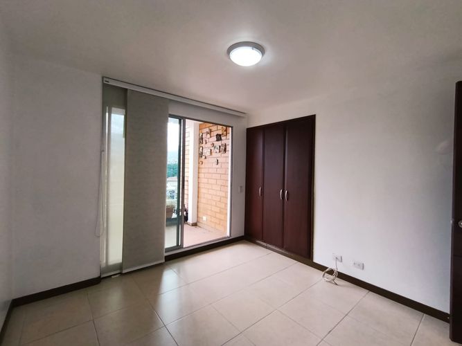 Apartamento de 3 alcobas en arriendo en Laureles, Medellín, 95 m² · foto 11 de 20