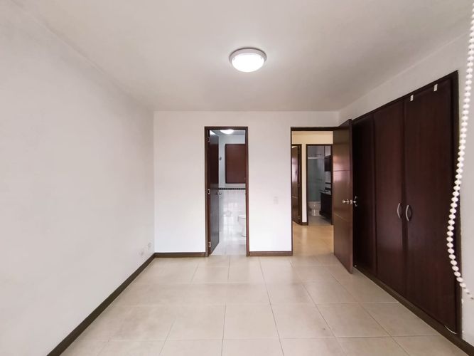 Apartamento de 3 alcobas en arriendo en Laureles, Medellín, 95 m² · foto 18 de 20