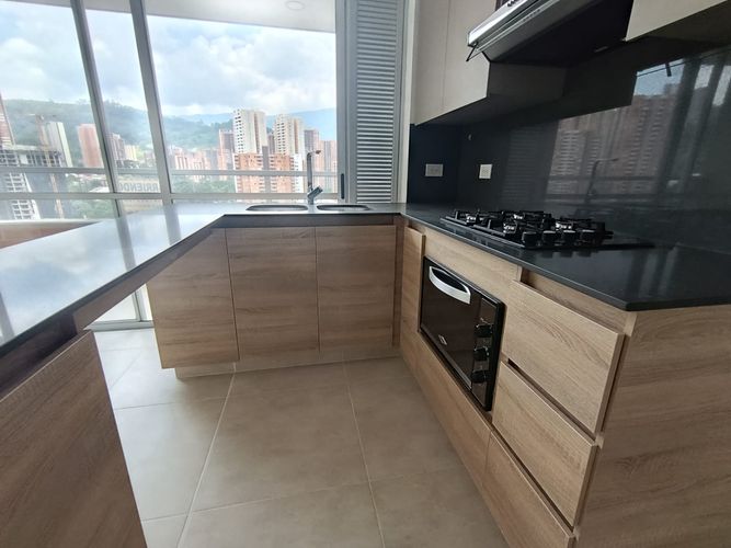 Apartamento de 2 alcobas en arriendo en Loma De La Doctora, Sabaneta, 71 m² · foto 3 de 19
