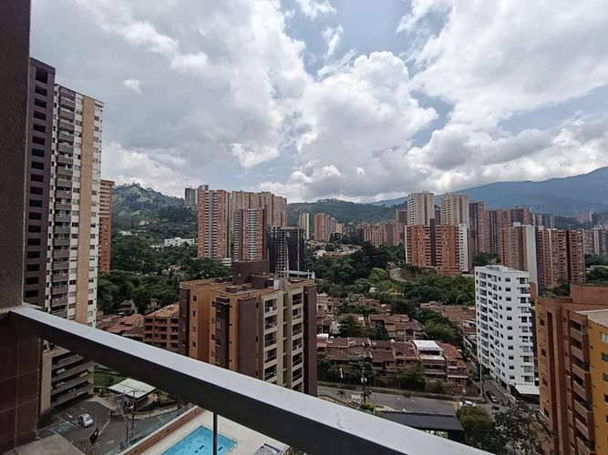 Apartamento de 2 alcobas en arriendo en Loma De La Doctora, Sabaneta, 71 m² · foto 9 de 19
