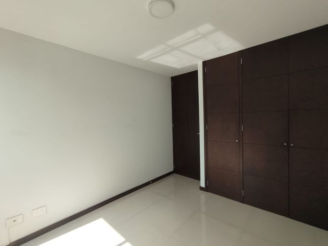 Apartamento de 3 alcobas en arriendo en El Poblado, Medellín, 117 m² · foto 15 de 20
