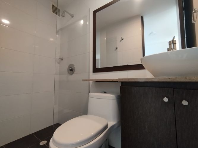 Apartamento de 3 alcobas en arriendo en El Poblado, Medellín, 117 m² · foto 18 de 20