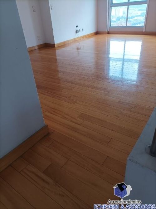 Apartamento de 3 alcobas en arriendo en La Cuenca, Envigado, 306 m² · foto 2 de 11
