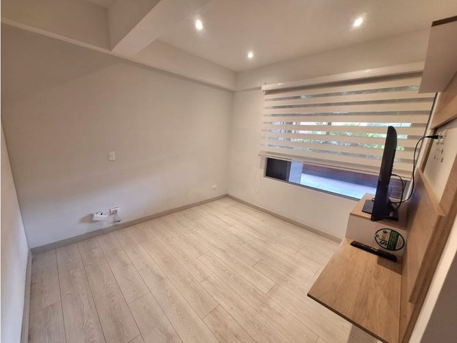 Apartamento de 3 alcobas en venta en Entre Amigos, Sabaneta, 78 m² · foto 4 de 16