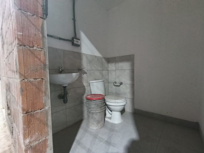 Bodega en arriendo en Trinidad, Medellín, 253 m² · foto 5 de 10