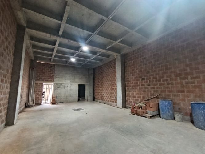 Bodega en arriendo en Trinidad, Medellín, 253 m² · foto 8 de 10