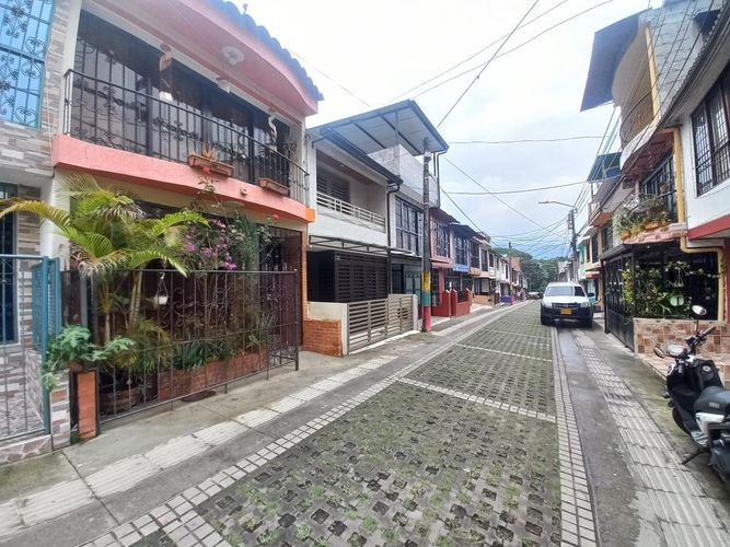 Casa de 3 alcobas en venta en Jordan, Ibagué, 118 m² · foto 3 de 23