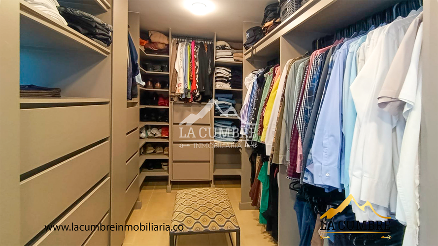 Casa de 3 alcobas en arriendo en El Tesoro, Medellín, 293 m² · foto 16 de 20