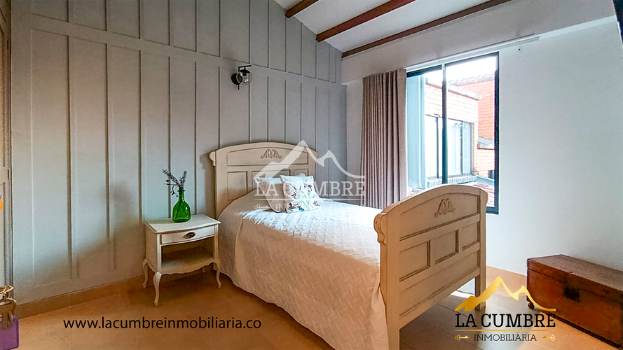 Casa de 3 alcobas en arriendo en El Tesoro, Medellín, 293 m² · foto 17 de 20
