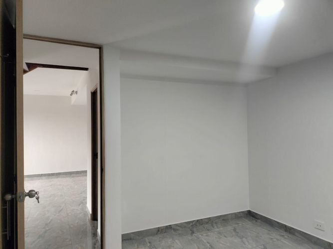 Apartamento de 4 alcobas en arriendo en El Poblado, Medellín, 131 m² · foto 11 de 18