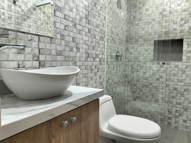 Apartamento de 4 alcobas en arriendo en El Poblado, Medellín, 131 m² · foto 17 de 18