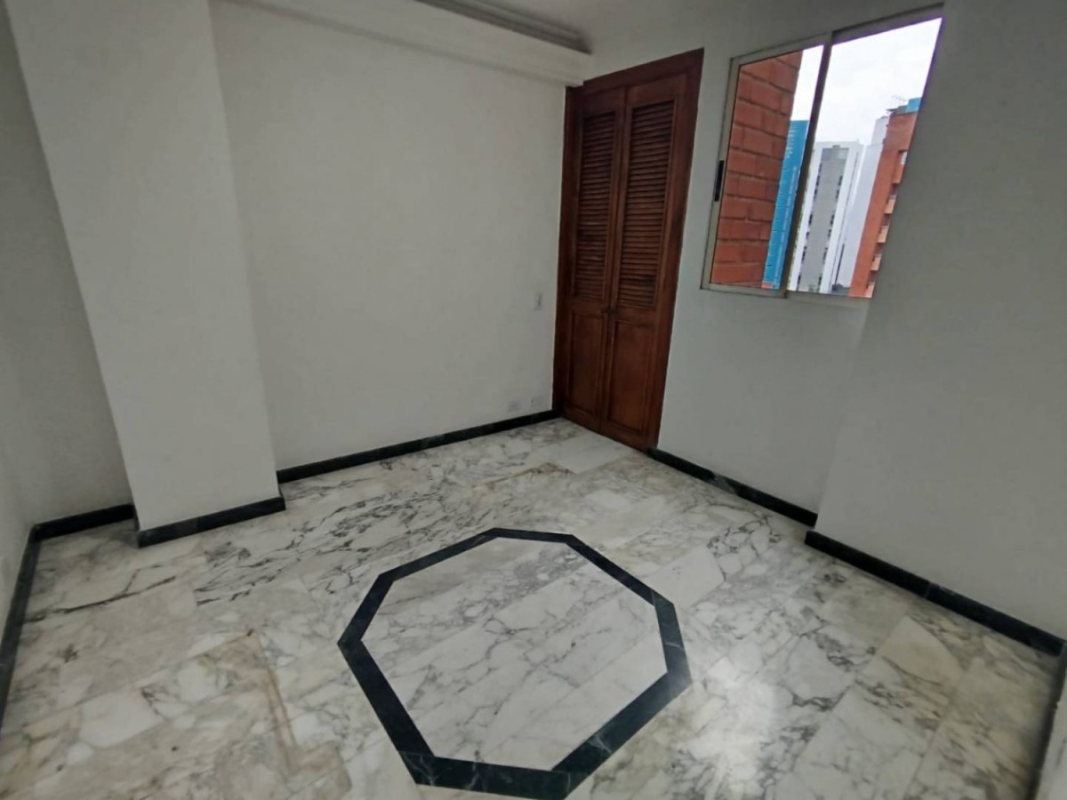 Apartamento en arriendo en Laureles, Medellín · foto 14 de 19