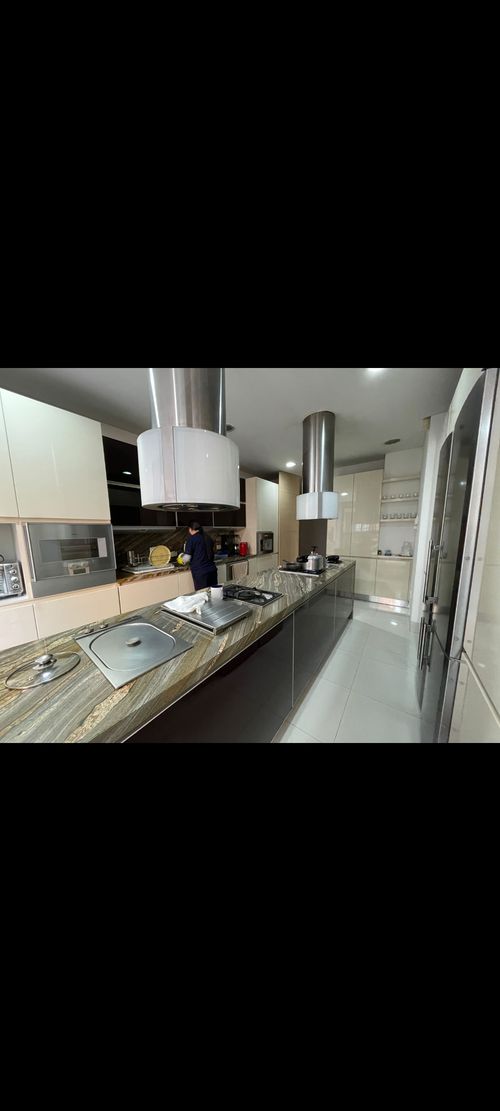 Apartamento de 3 alcobas en venta en El Virrey, Bogotá, 277 m² · foto 5 de 15
