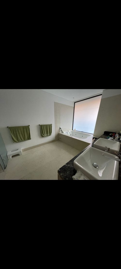 Apartamento de 3 alcobas en venta en El Virrey, Bogotá, 277 m² · foto 10 de 15