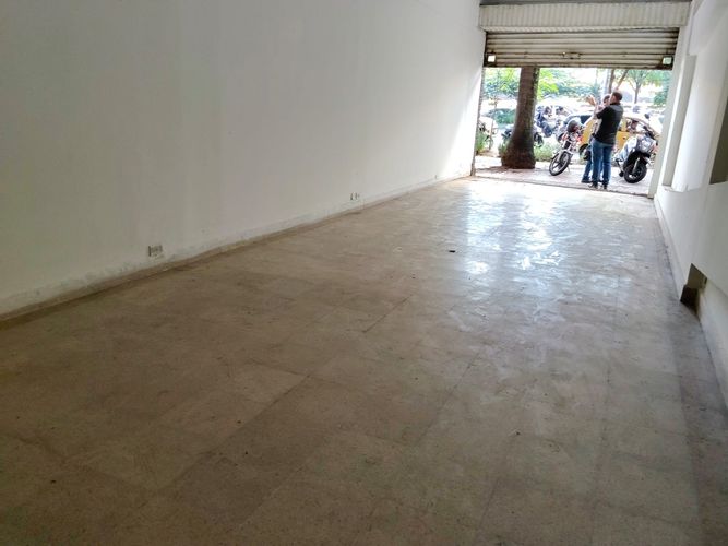 Local en arriendo en La Candelaria, Medellín, 47 m² · foto 2 de 7