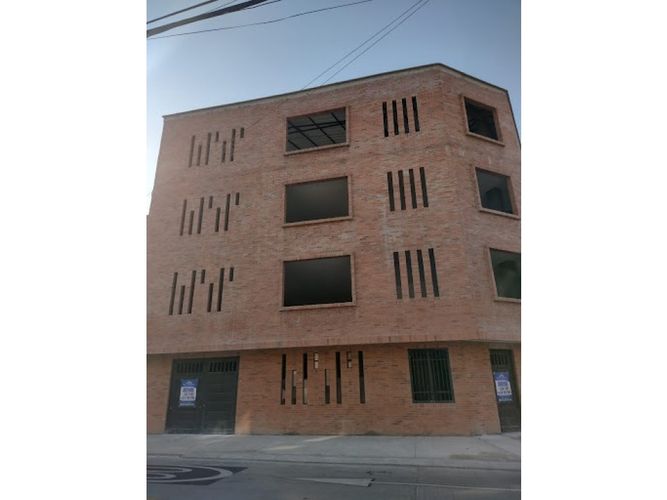 Edificio en venta en Bretaña, Cali, 1200 m² · foto 5 de 22