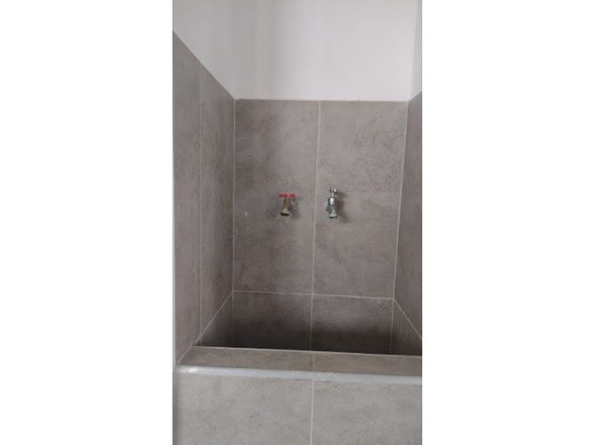Edificio en venta en Bretaña, Cali, 1200 m² · foto 7 de 22