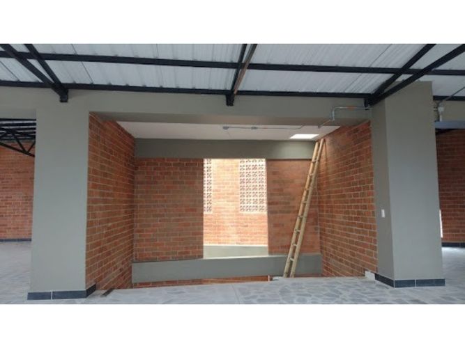 Edificio en venta en Bretaña, Cali, 1200 m² · foto 9 de 22