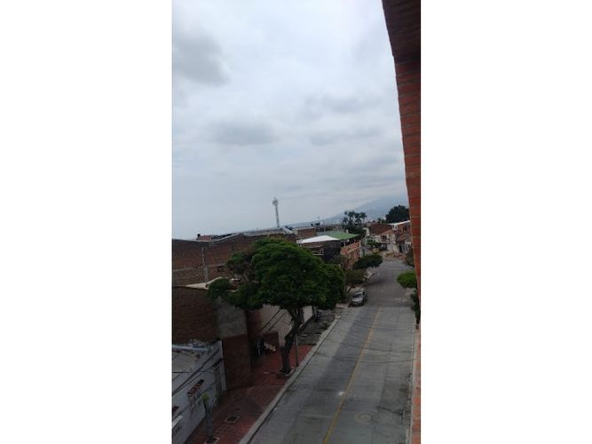Edificio en venta en Bretaña, Cali, 1200 m² · foto 12 de 22