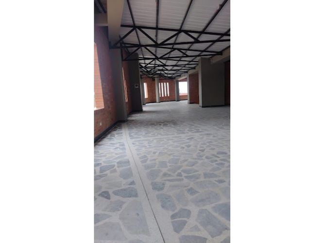 Edificio en venta en Bretaña, Cali, 1200 m² · foto 16 de 22